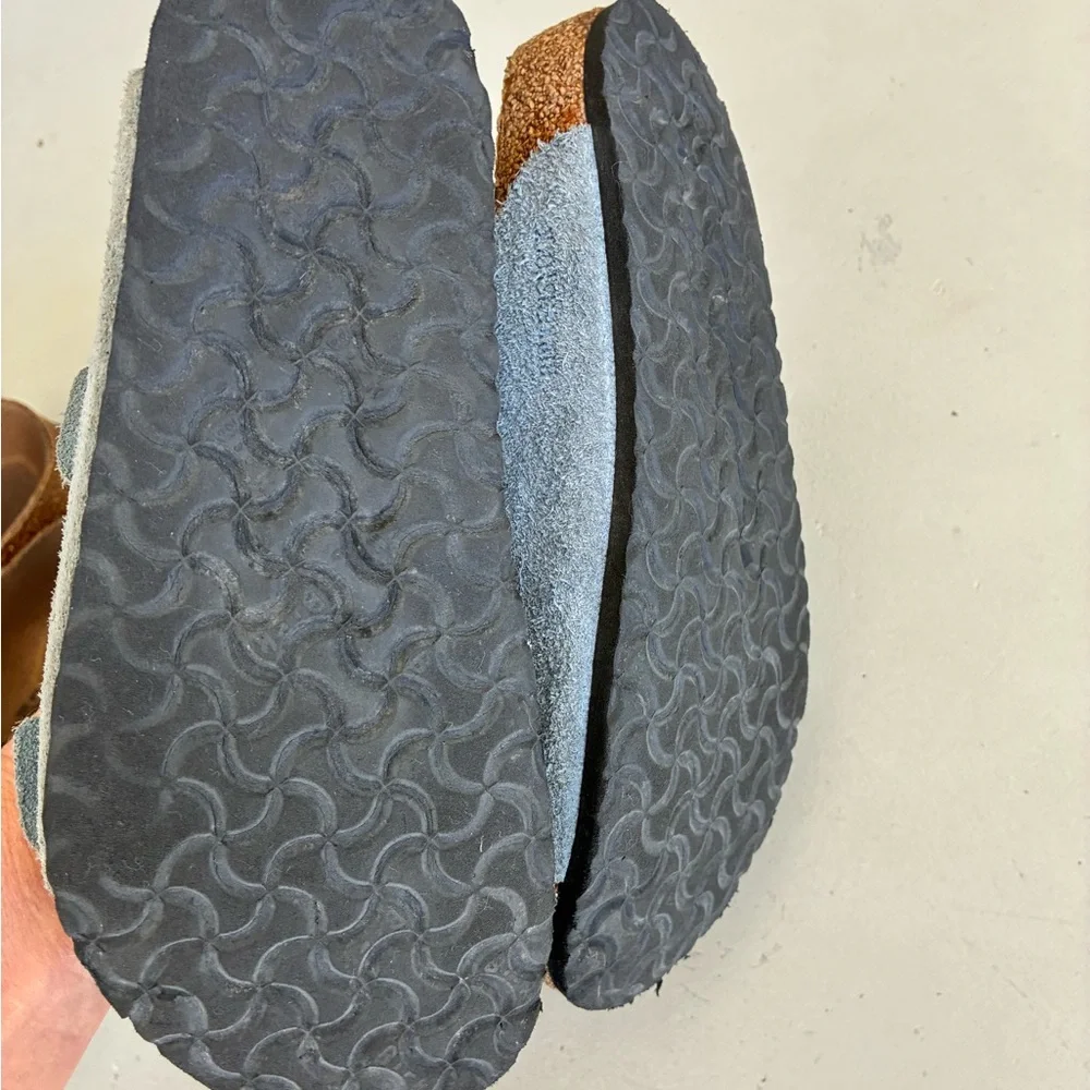 Birkenstock suede sandals size 33 kids - Picture 3 of 3